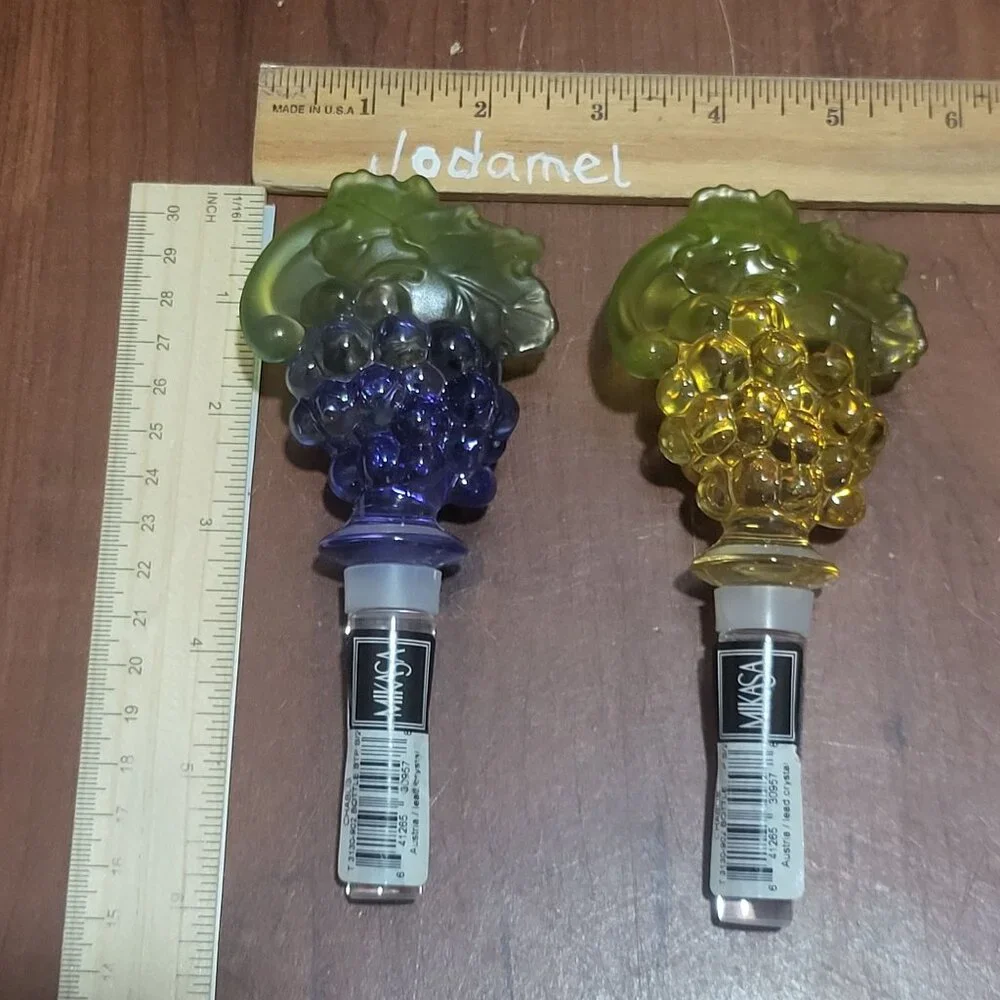 Mikasa Crystal Glass Grapes Bottle Stoppers Decanter Set of 2 NIB